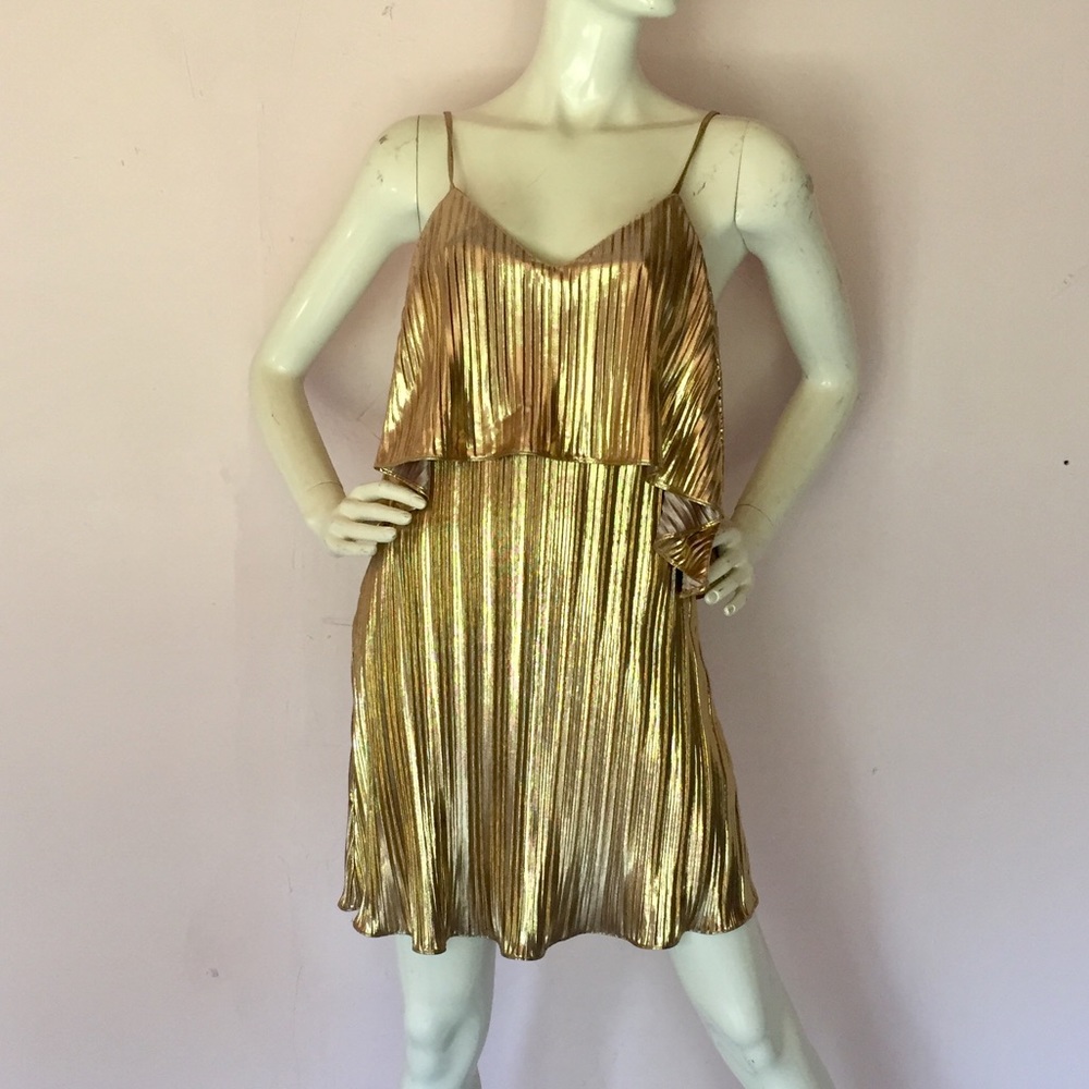 🍾🎉Gold tiered Dress